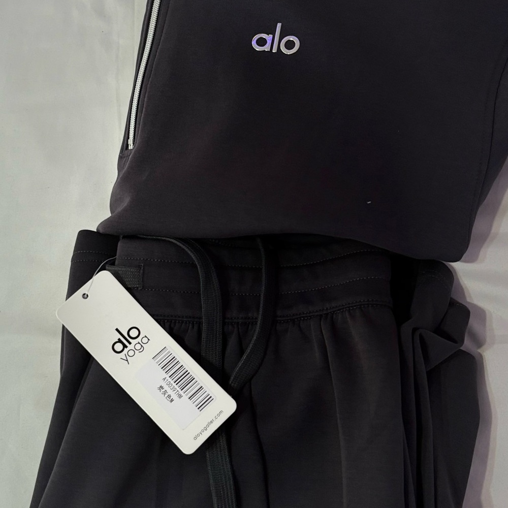 ALO Yoga Charcoal Tracksuit Set - Picture 2 of 5